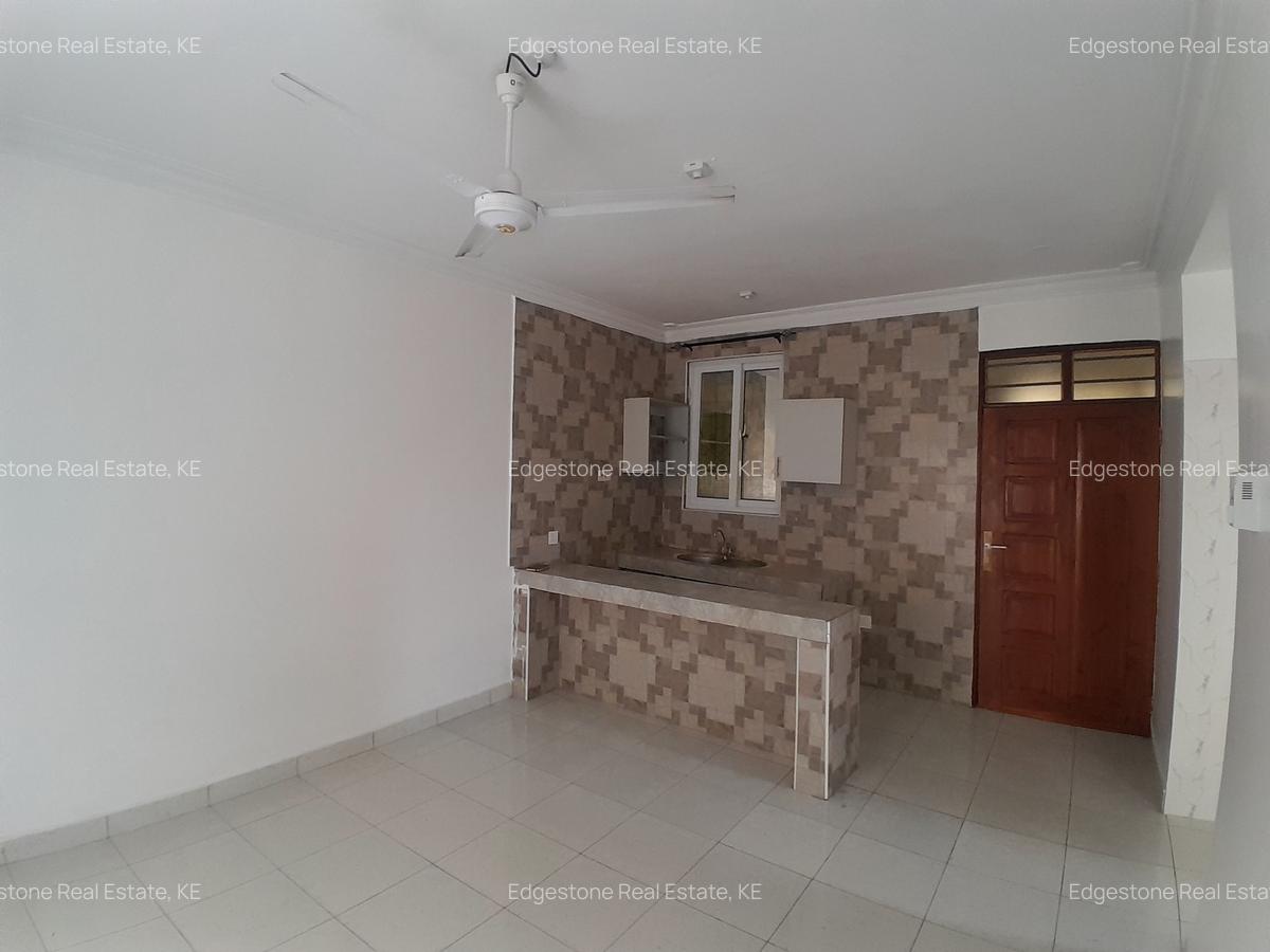 1 Bed Apartment with Borehole in Mtwapa - 11