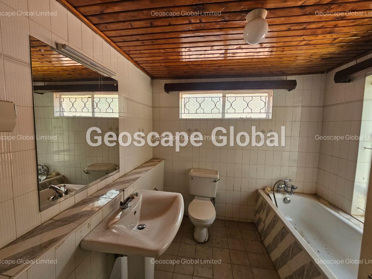 5 Bed House with En Suite in Gigiri - 2