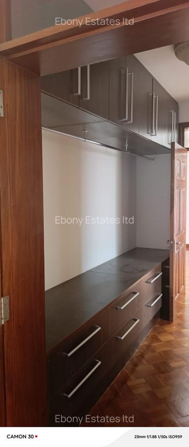 4 Bed Townhouse with En Suite in Lavington - 4