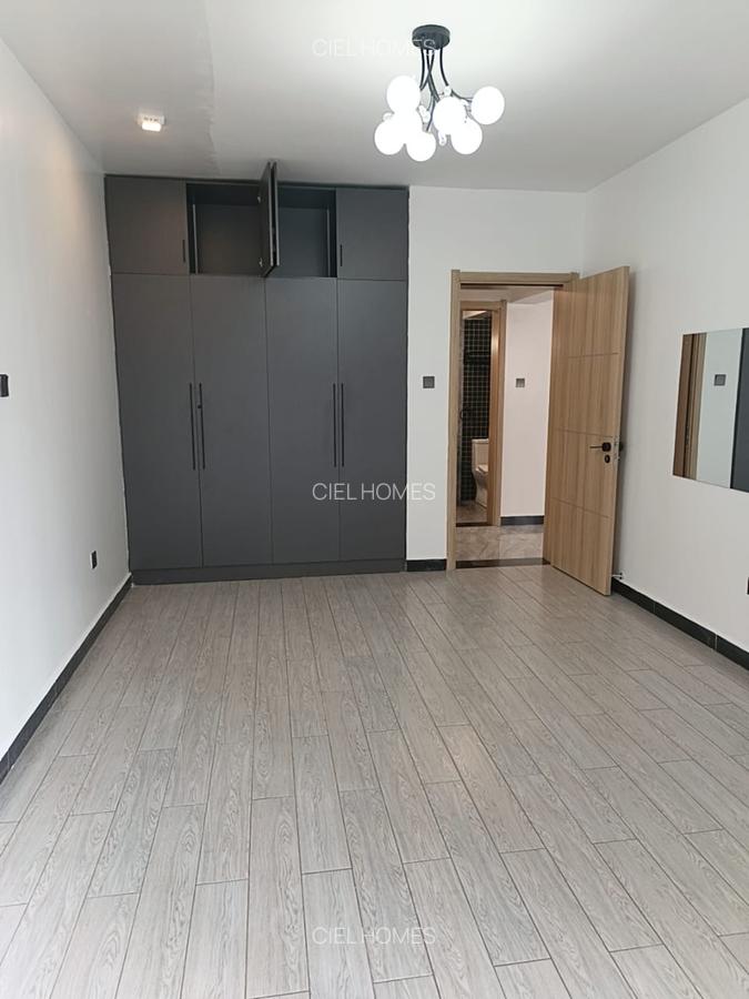 1 Bed Apartment with Swimming Pool at Wood Avenue - 8