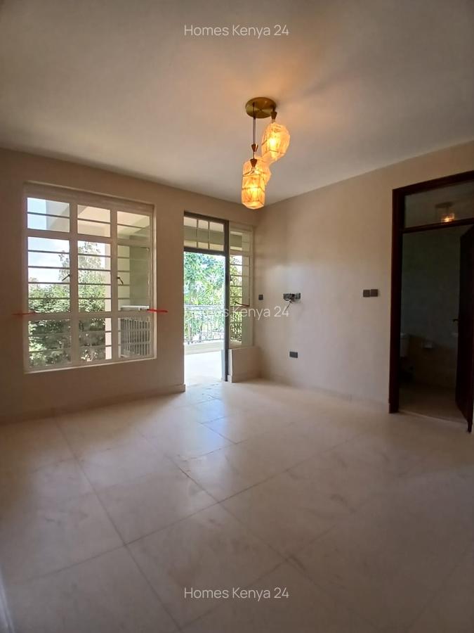 5 Bed House in Garden Estate - 14