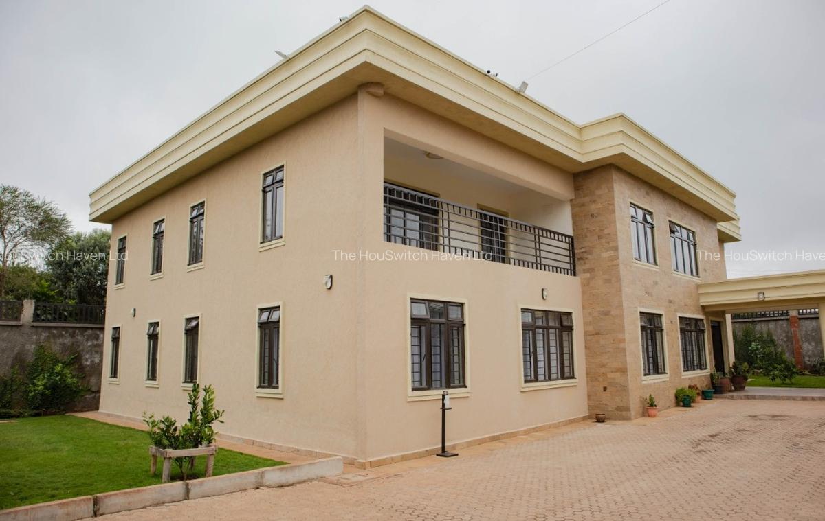 6 Bed House with En Suite at Maasai Lodge Rd - 2