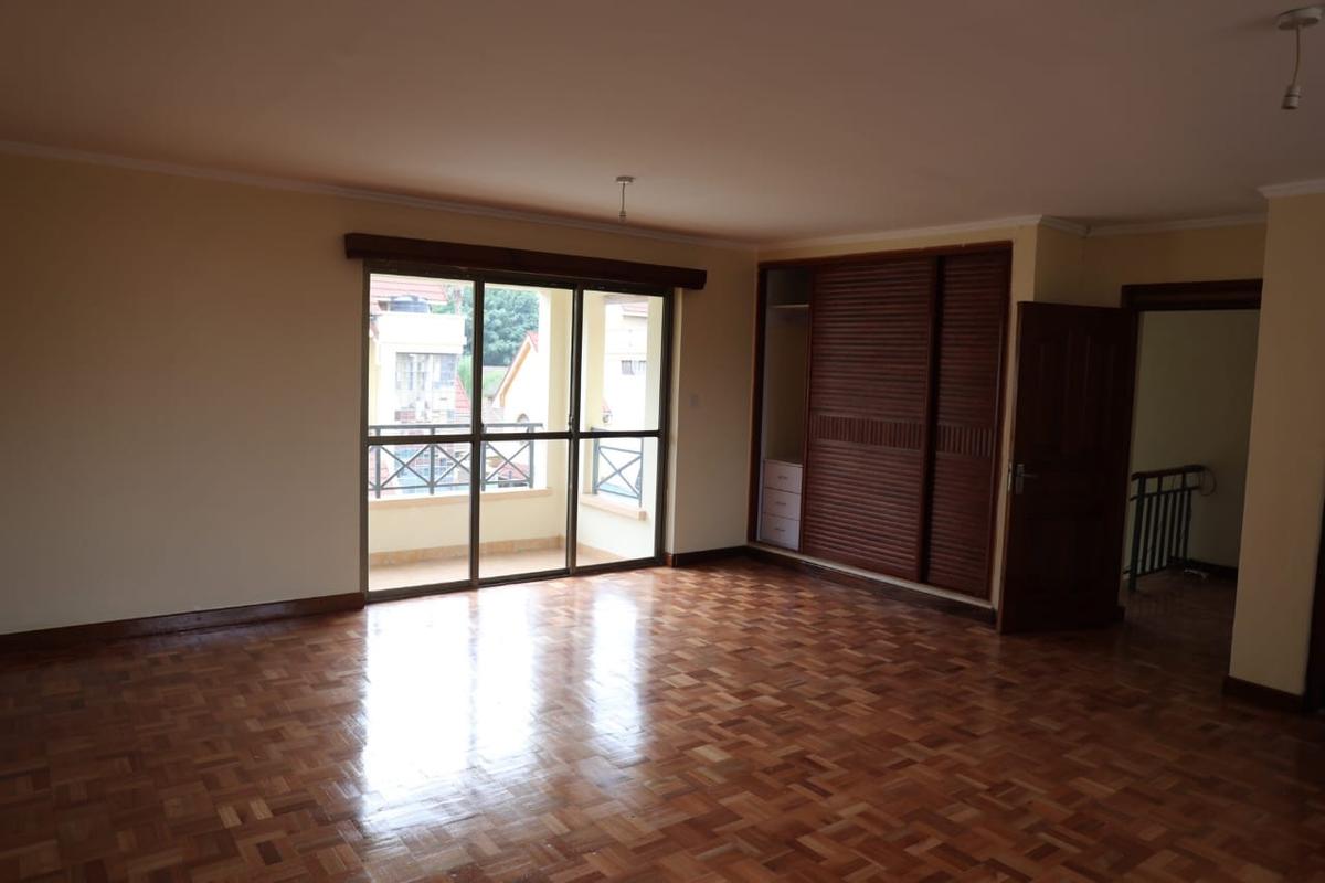 5 Bed Townhouse with En Suite at Kileleshwa - 11