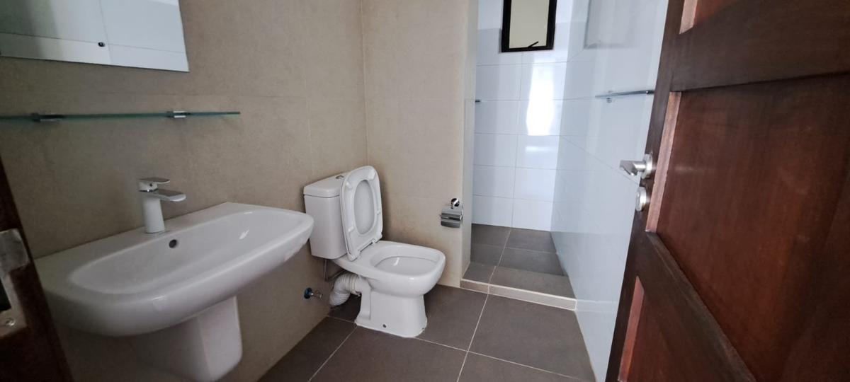 2 Bed Apartment with En Suite in Riverside - 8