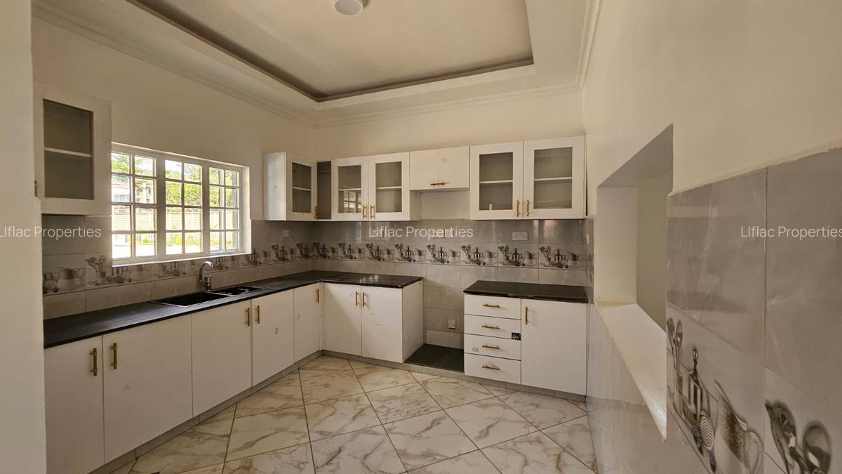 2 Bed House with En Suite in Runda - 4