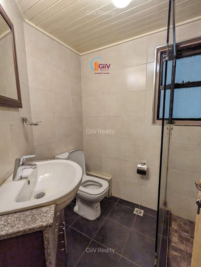 4 Bed Apartment with Swimming Pool in Riverside - 14