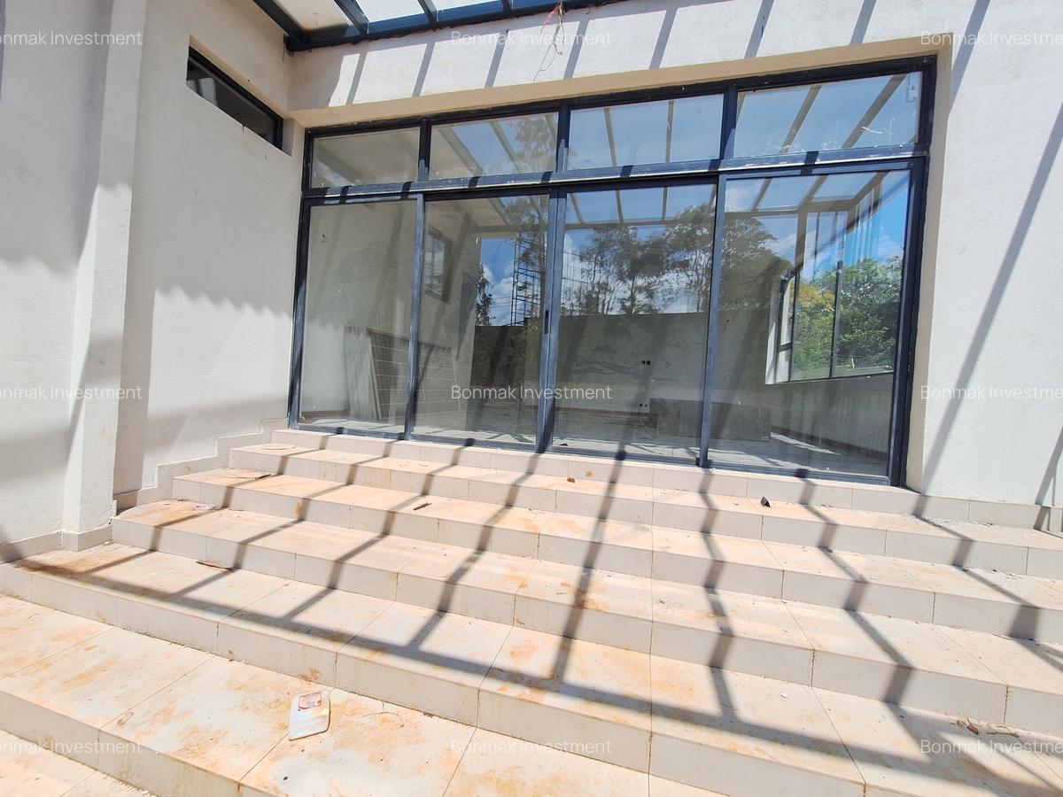 5 Bed Townhouse with En Suite at Lavington Green - 18