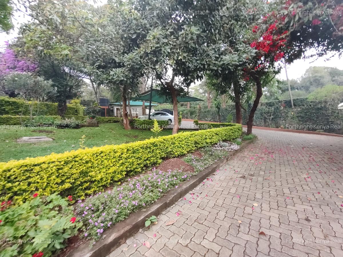 5 Bed House with En Suite at Hardy - 5