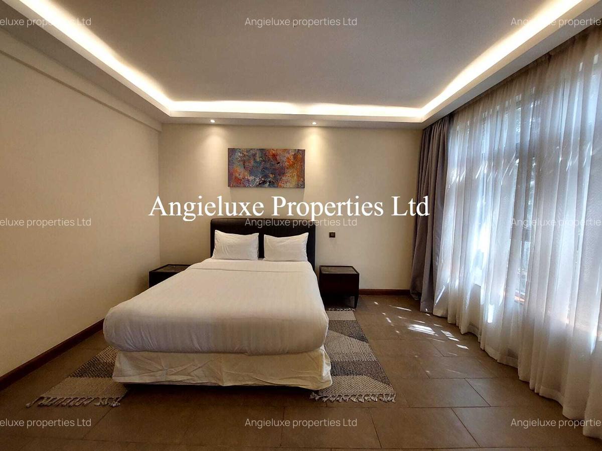 Serviced 2 Bed Apartment with En Suite at Spring Valley - 9