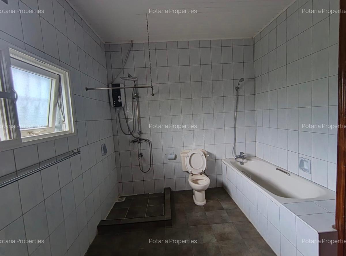 3 Bed House with Staff Quarters in Runda - 11