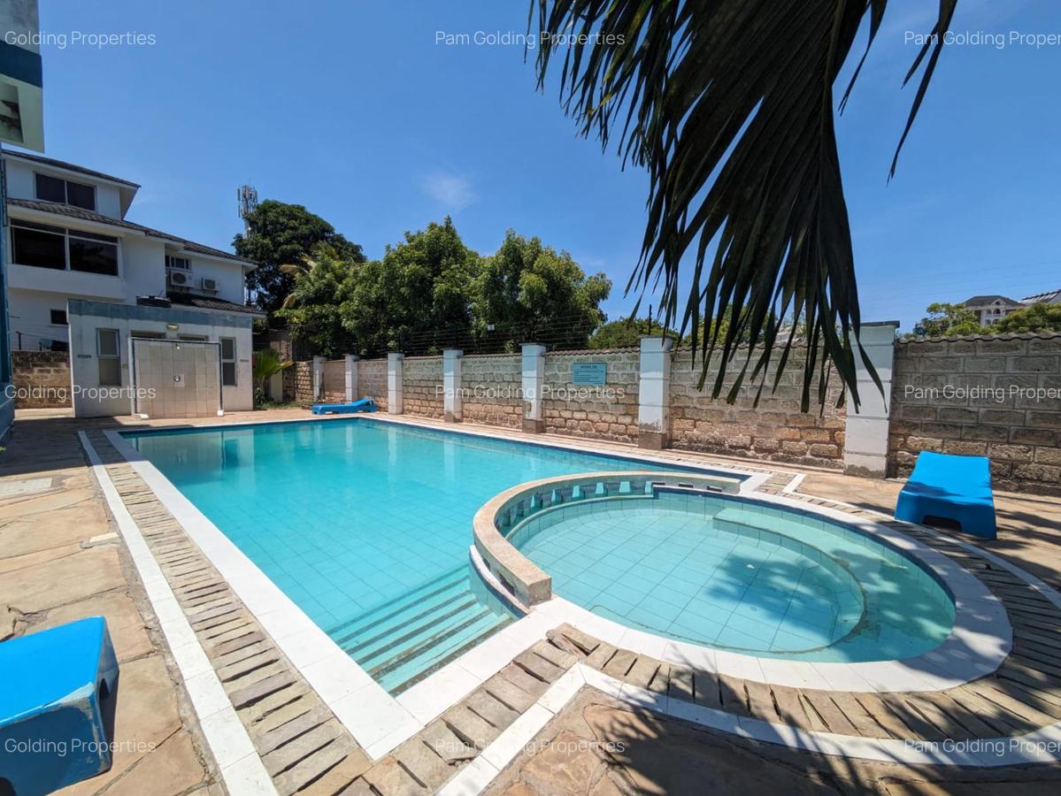 Furnished 3 Bed Apartment with En Suite at 5Th Avenue - 1