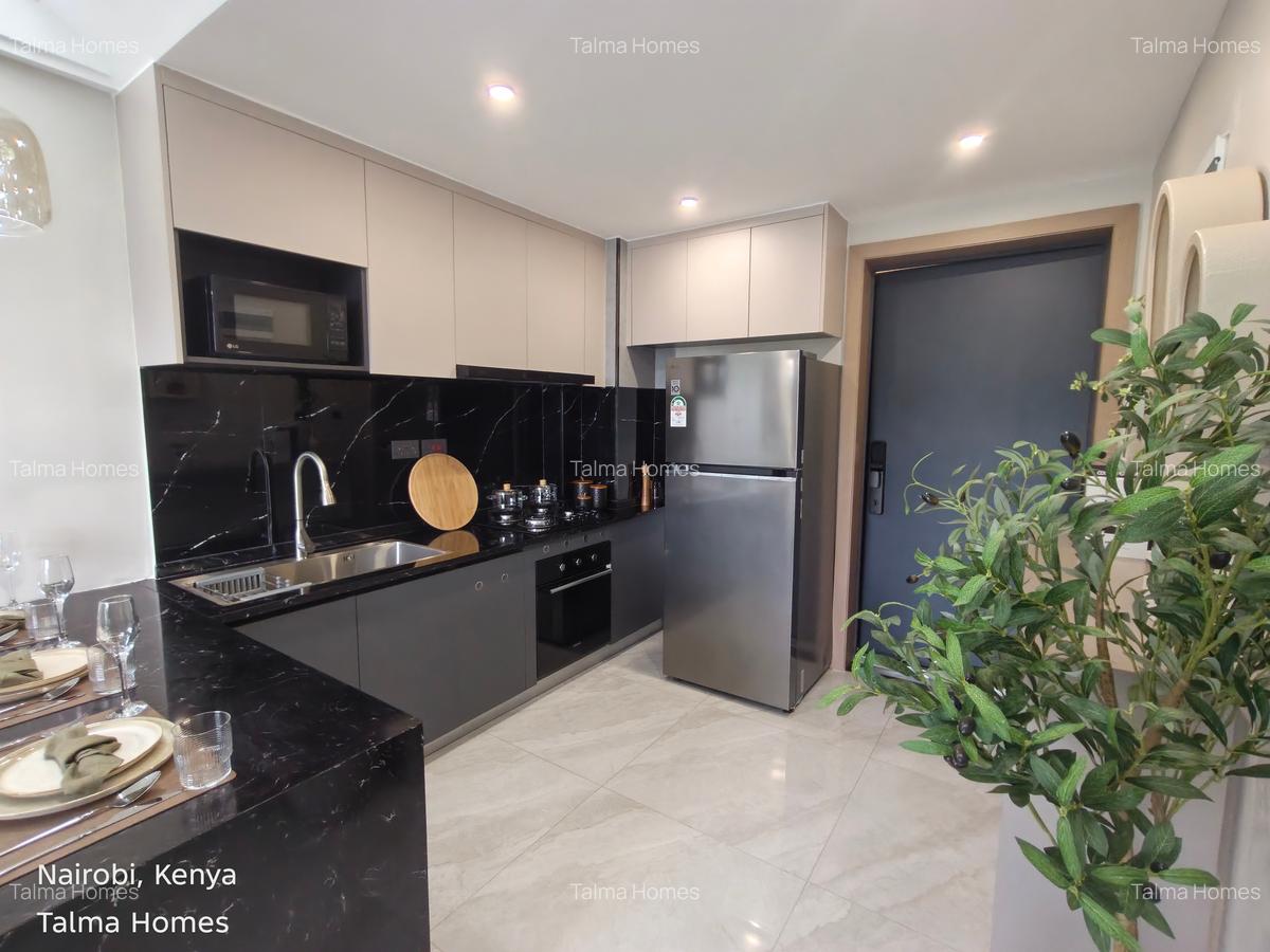1 Bed Apartment with En Suite at Off Parklands Road - 2