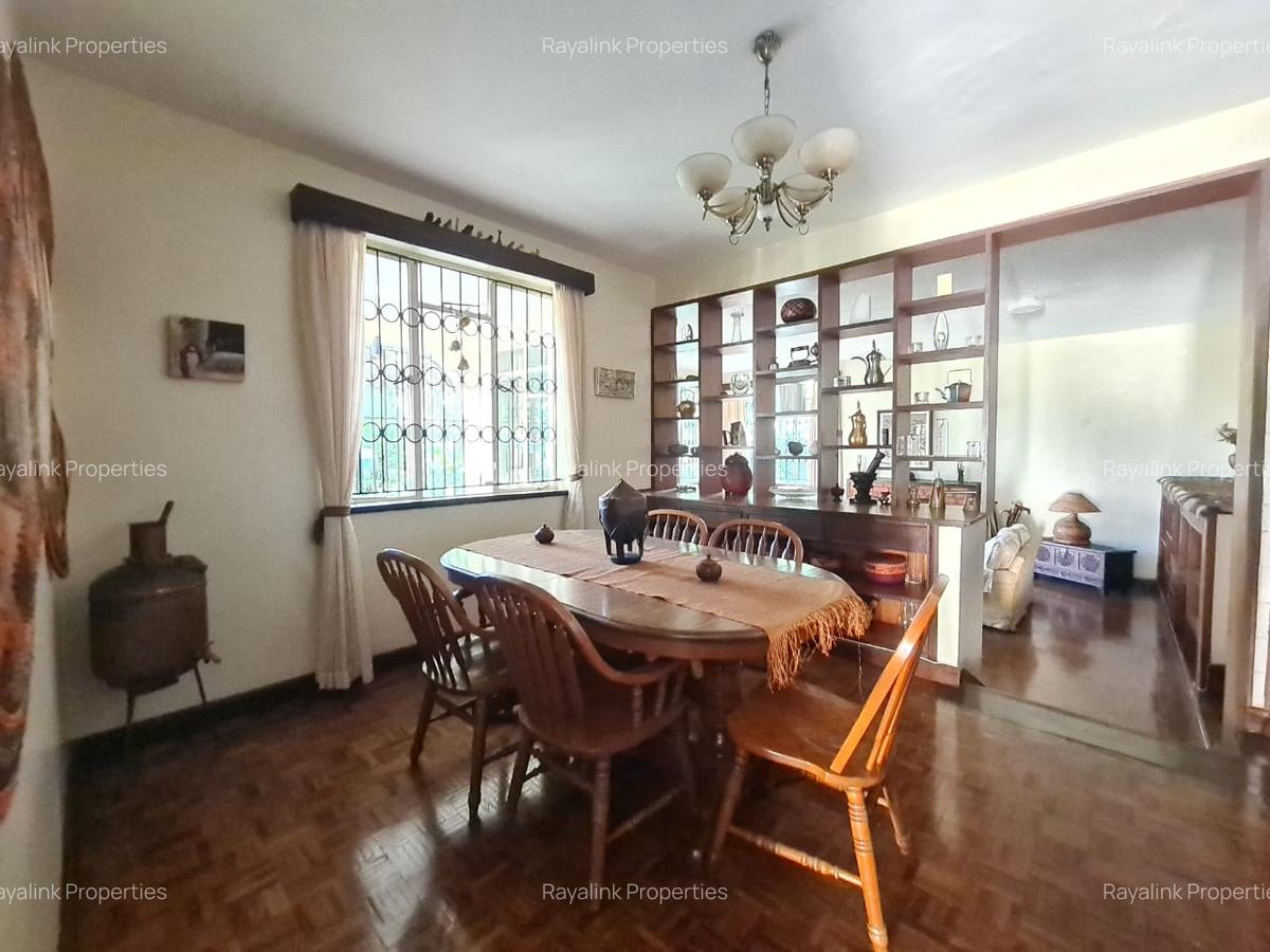 5 Bed House with En Suite at Nyari - 5