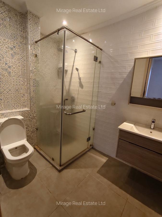 4 Bed Apartment with Swimming Pool in Parklands - 12