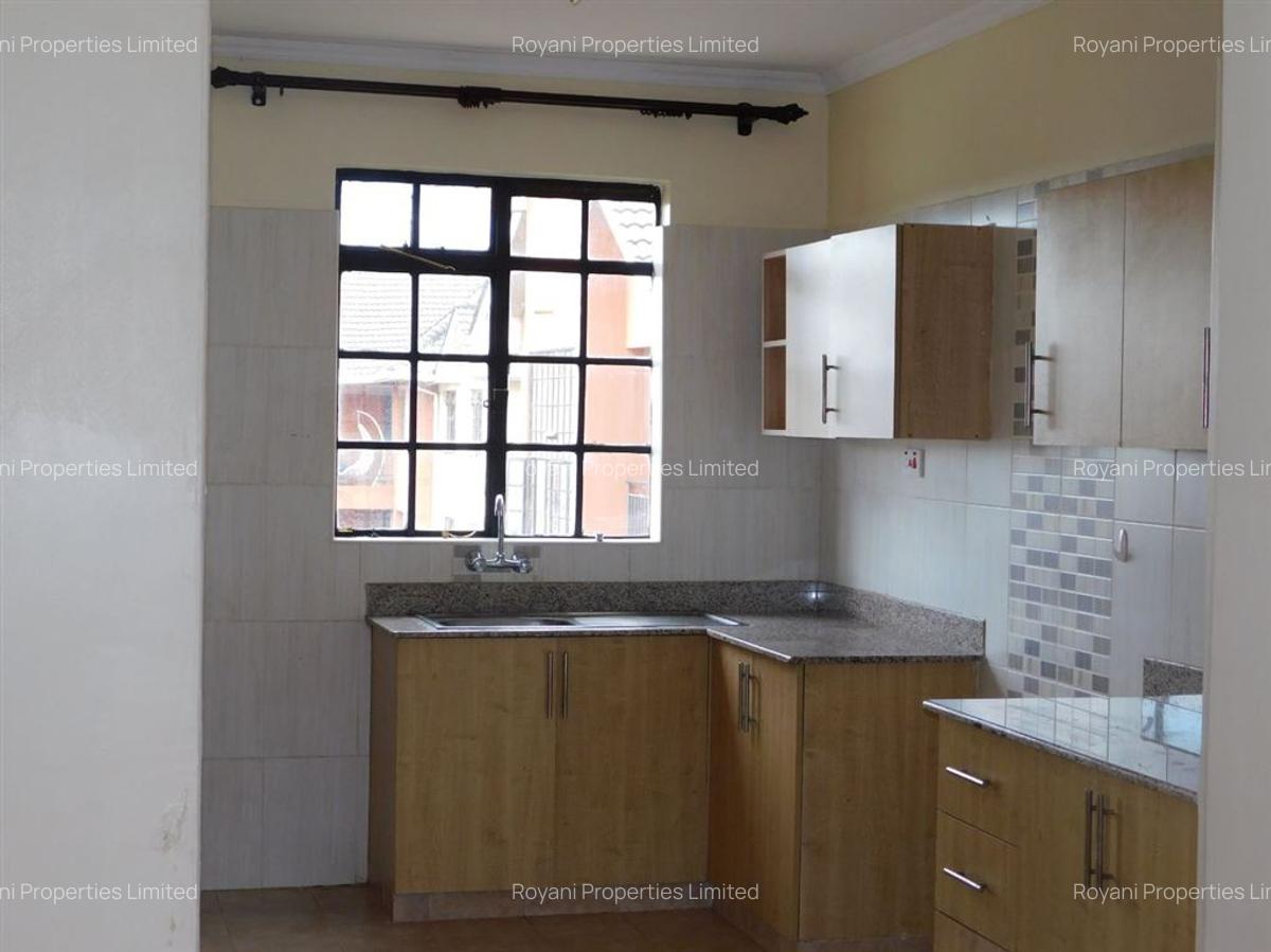 2 Bed Apartment with En Suite at Fourways Junction Estate - 5