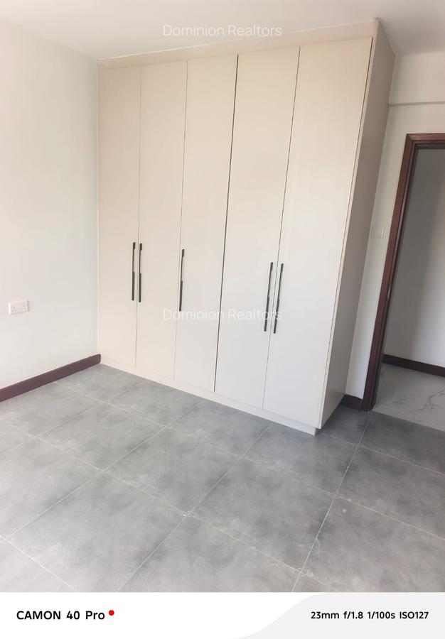 3 Bed Apartment with En Suite in Parklands - 13