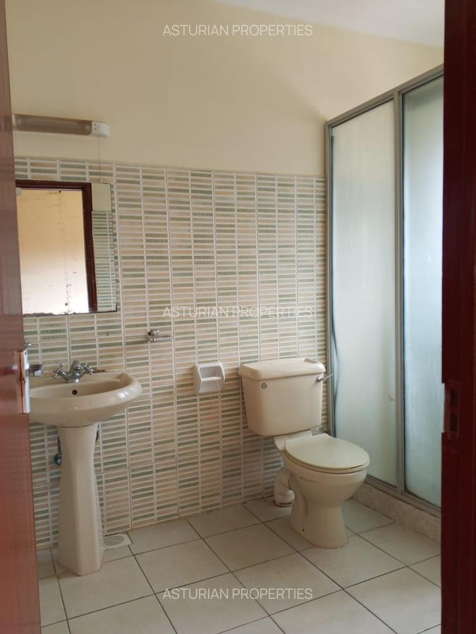 4 Bed Townhouse with En Suite in Karen - 11