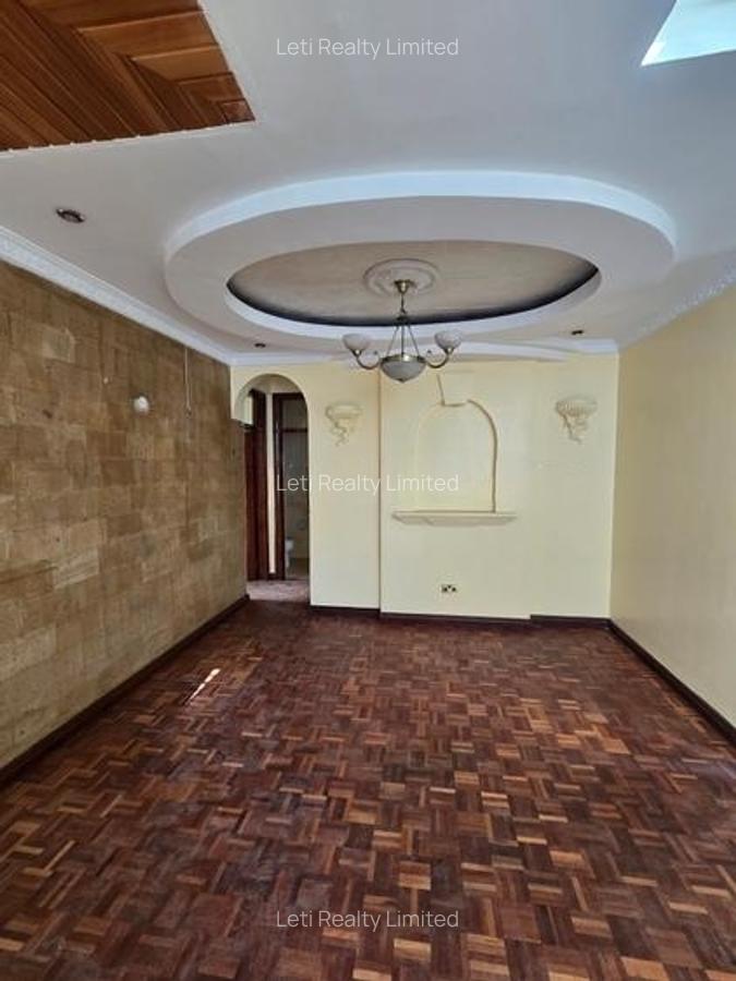 4 Bed Townhouse with En Suite in Lavington - 5