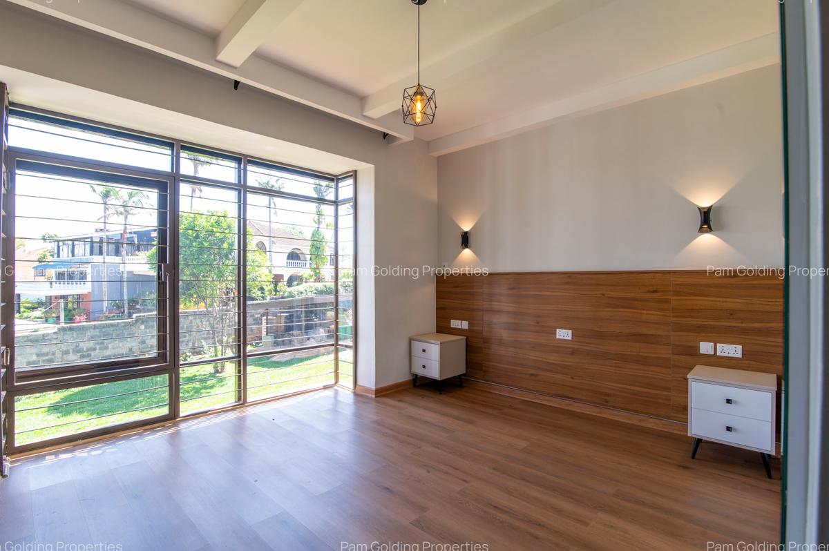 2 Bed House at Ridgeways - 6