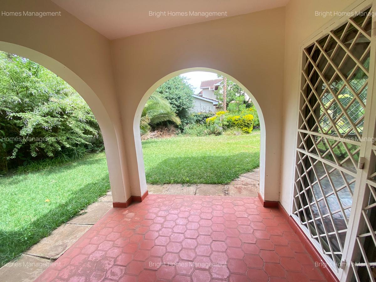 4 Bed Townhouse with En Suite in Lavington - 13