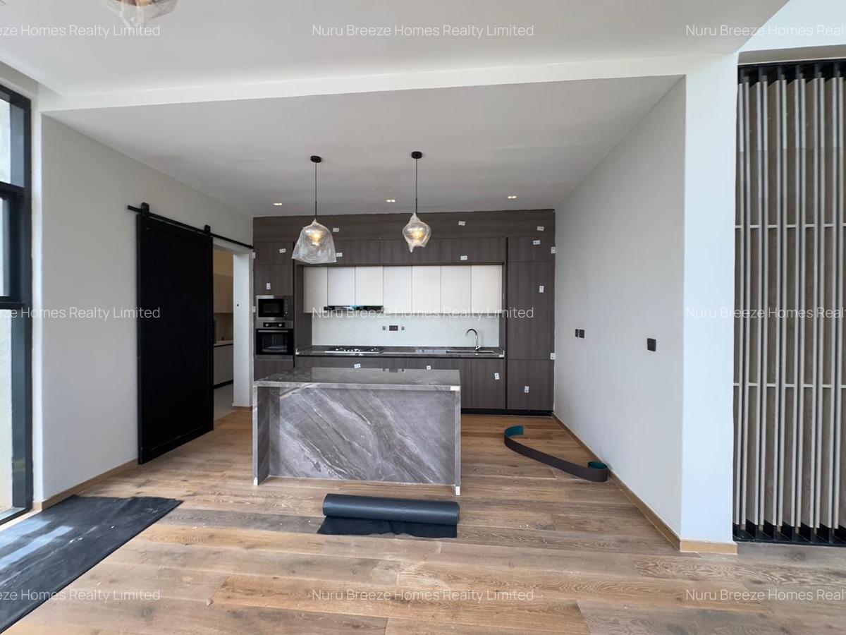 5 Bed Townhouse with En Suite in Runda - 5