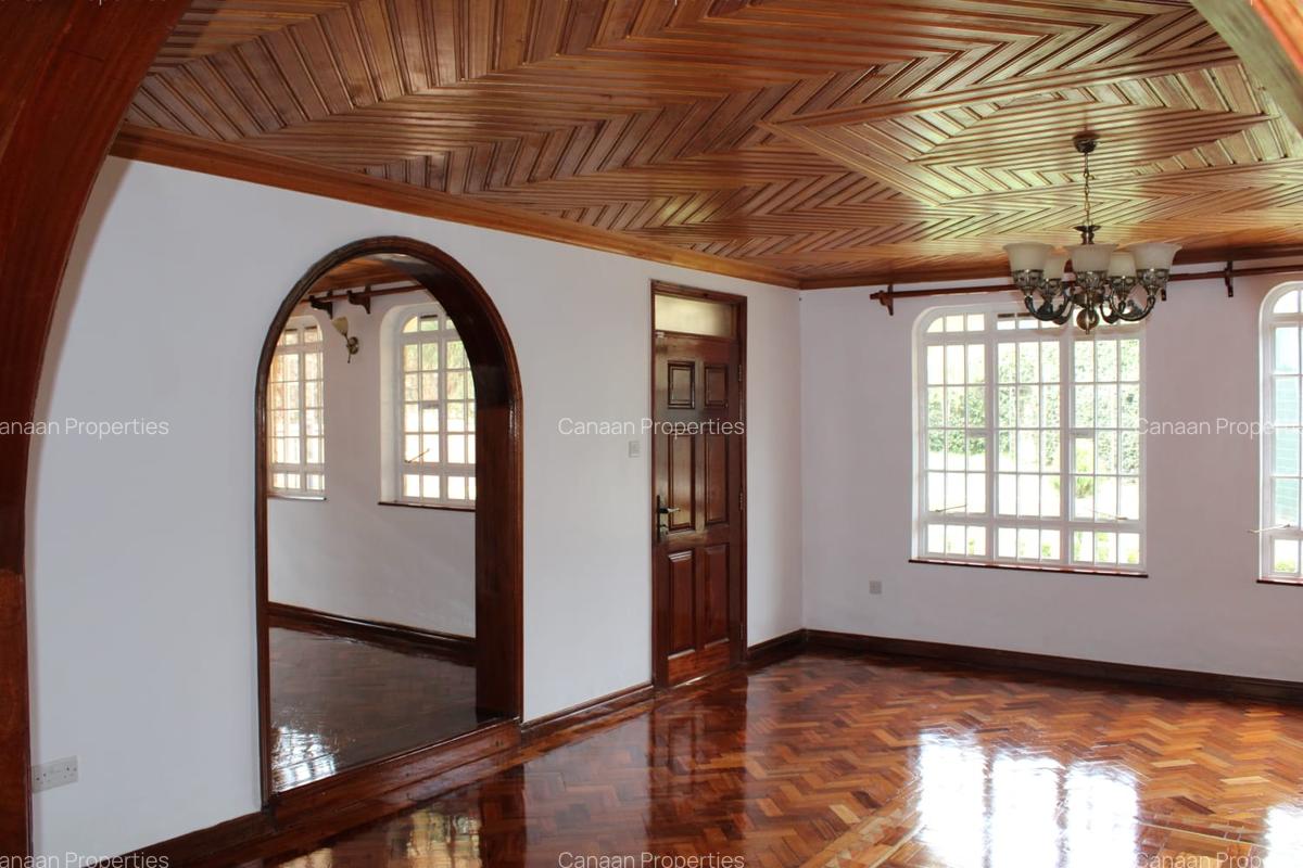 4 Bed Townhouse with Garden in Nyari - 10