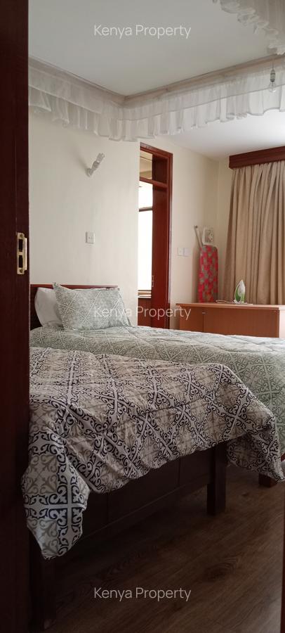 Serviced 2 Bed Apartment with En Suite at Woodavenue - 14