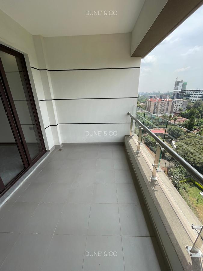 2 Bed Apartment with En Suite in Riverside - 12