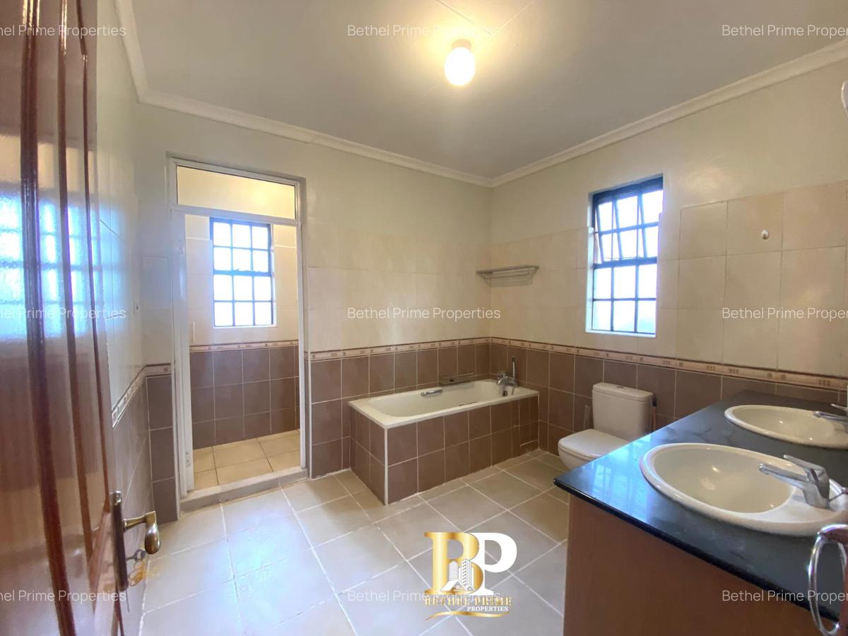 4 Bed Townhouse with En Suite in Runda - 18