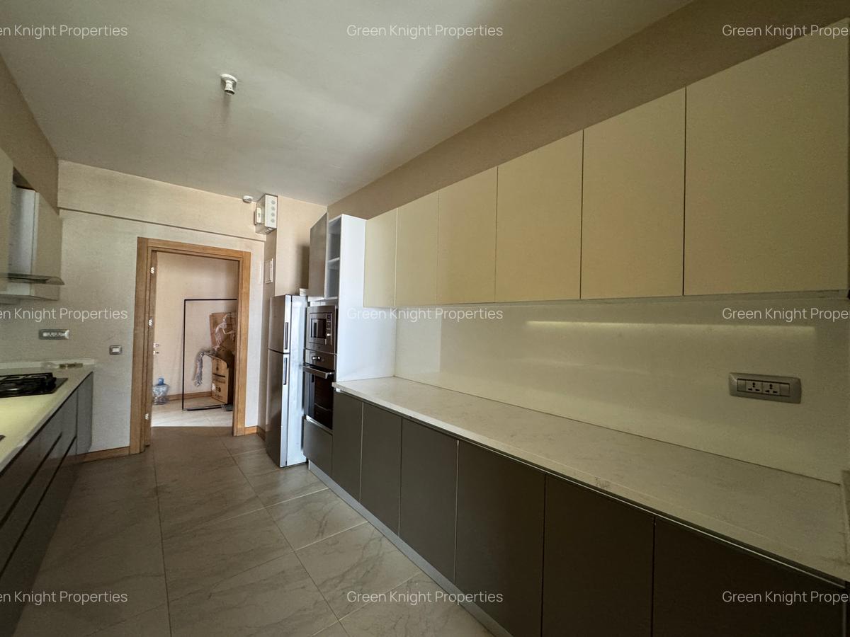 Serviced 3 Bed Apartment with En Suite in Kileleshwa - 8