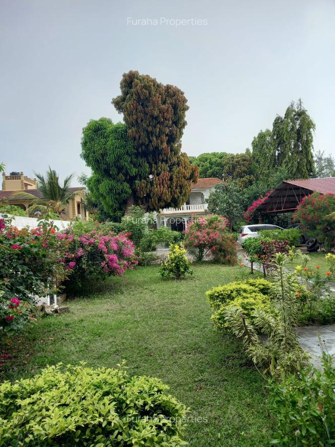 4 Bed House with En Suite in Nyali Area - 3