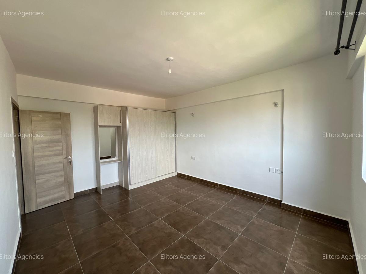 1 Bed Apartment with En Suite at Lantana Road - 10