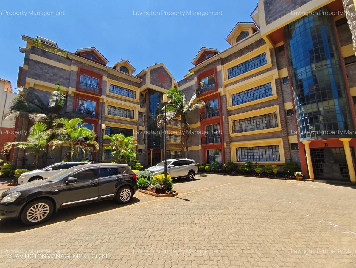 3 Bed Apartment with En Suite at Lavington - 14