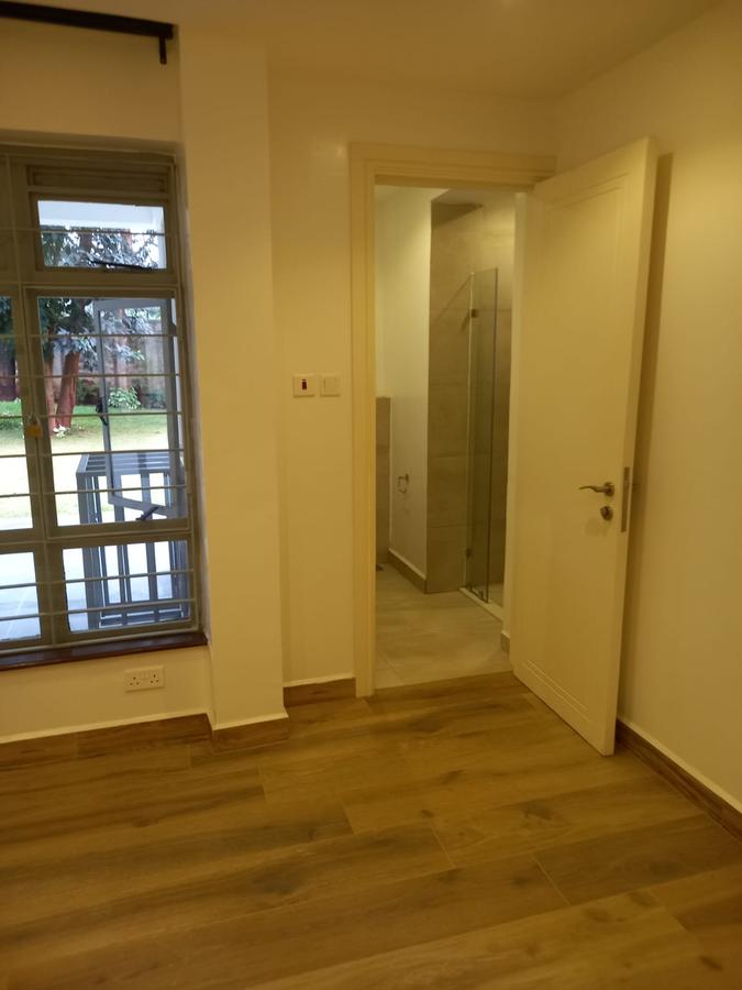 3 Bed Apartment with En Suite in Runda - 16