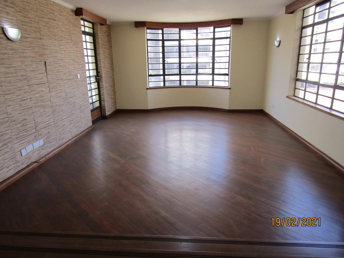 4 Bed Apartment with Swimming Pool at Mpaka Road - 12