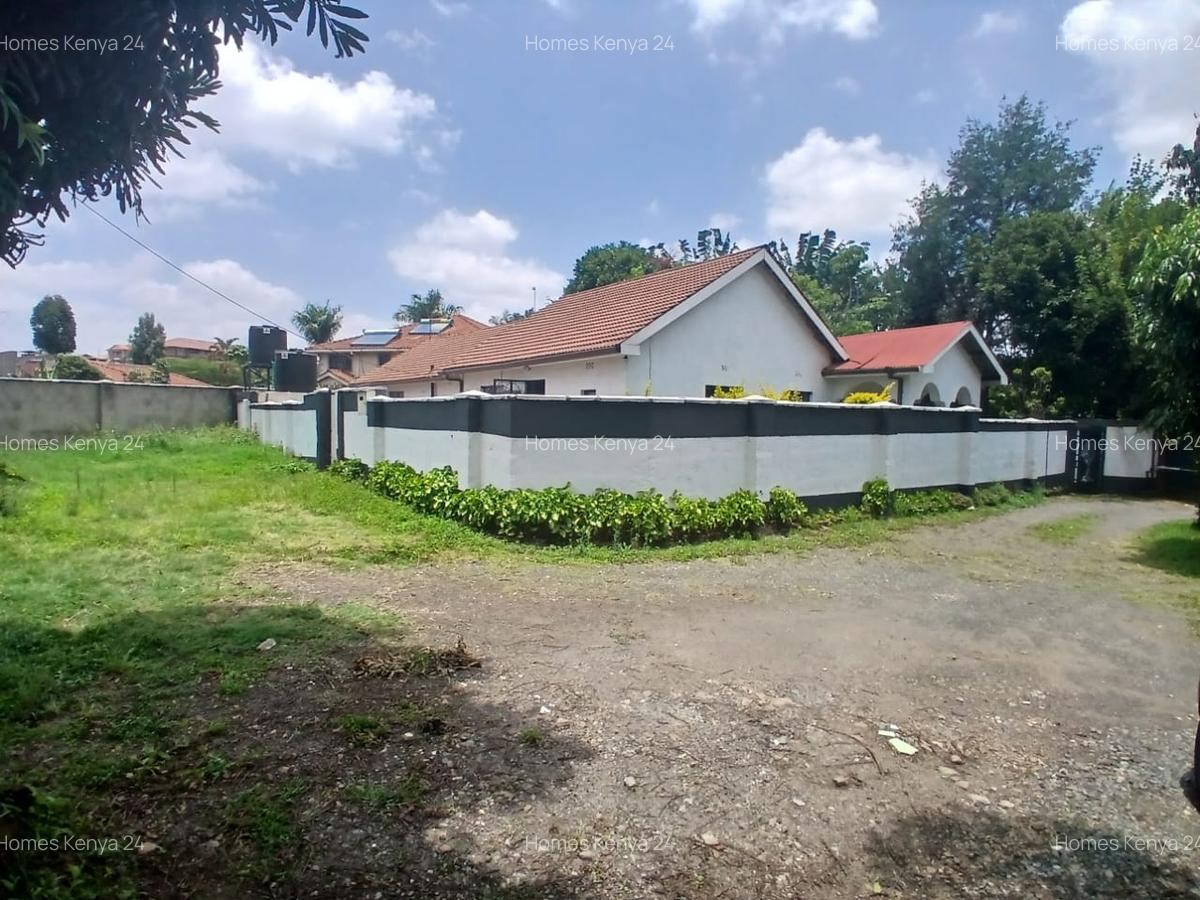 3 Bed House at Safari Park - 1