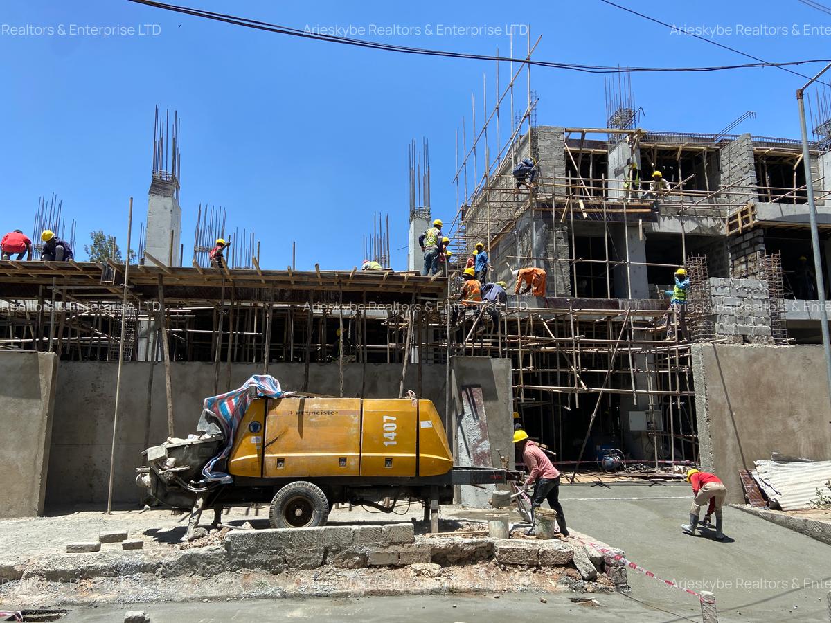 Serviced 2 Bed Apartment with En Suite in Lavington - 1