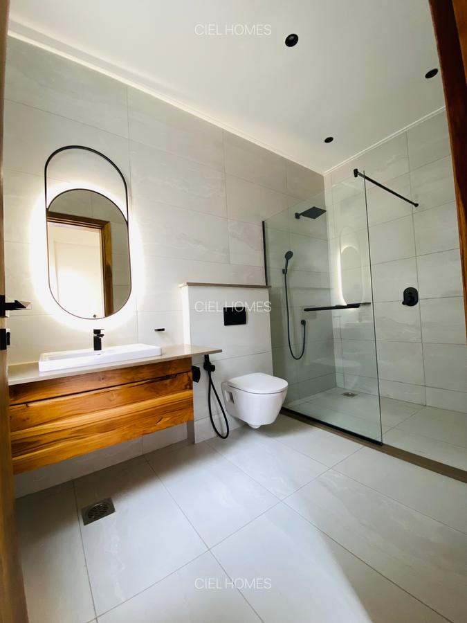 4 Bed House with En Suite in Loresho - 12