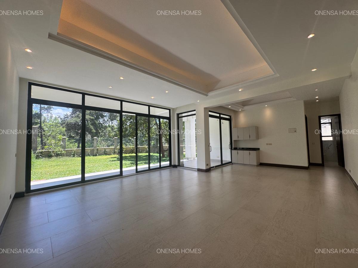 6 Bed Villa with En Suite in Kitisuru - 9