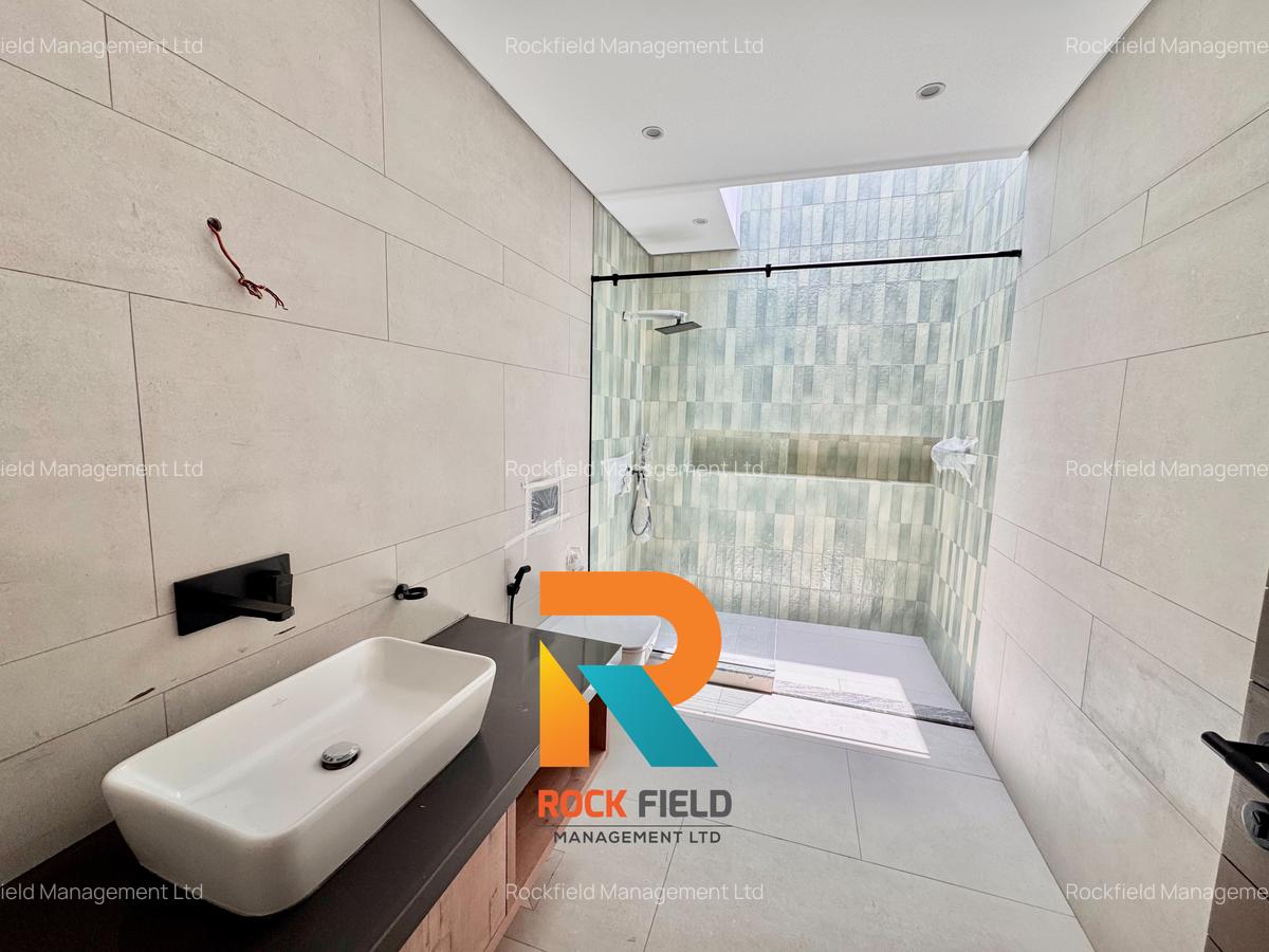 5 Bed Apartment with En Suite at Grevillea Grove - 10