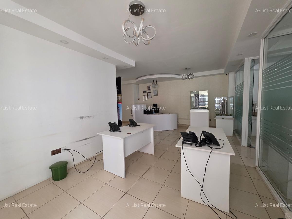 1,205 ft² Office with Service Charge Included at 3Rd Avenue Parklands - 4