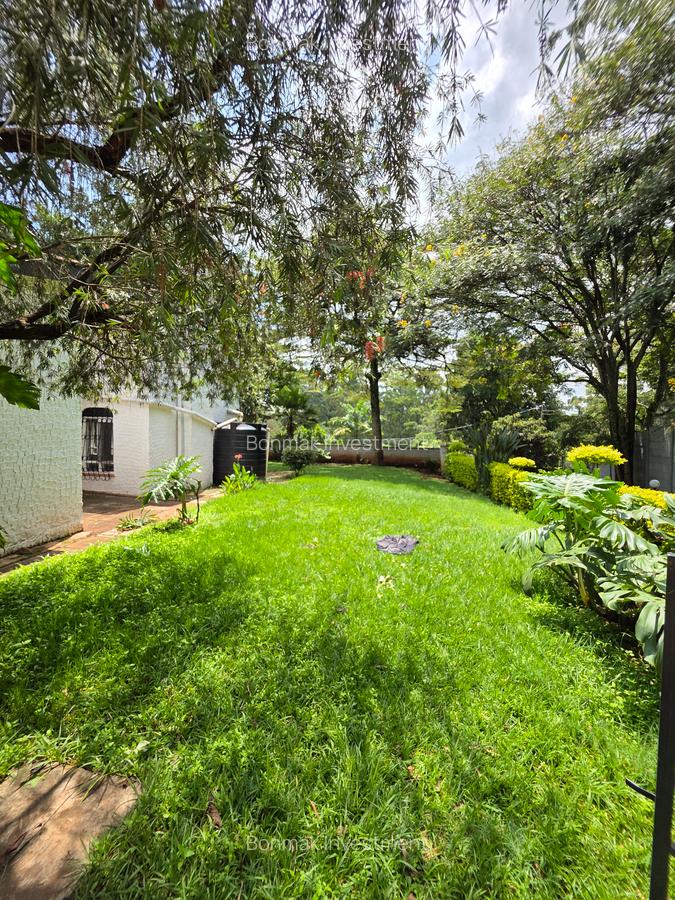 4 Bed House with En Suite at Hillview Estate. - 2