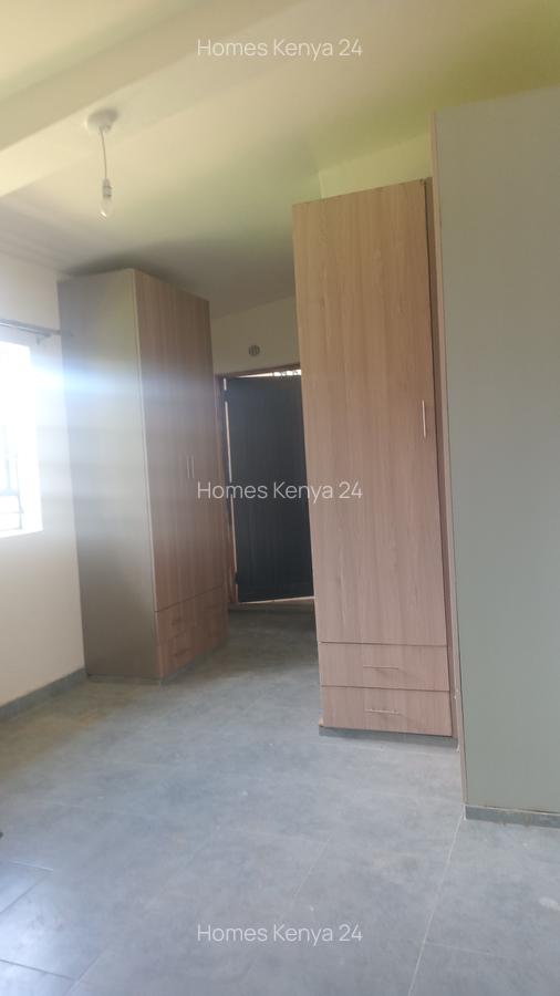 2 Bed House in Ridgeways - 7