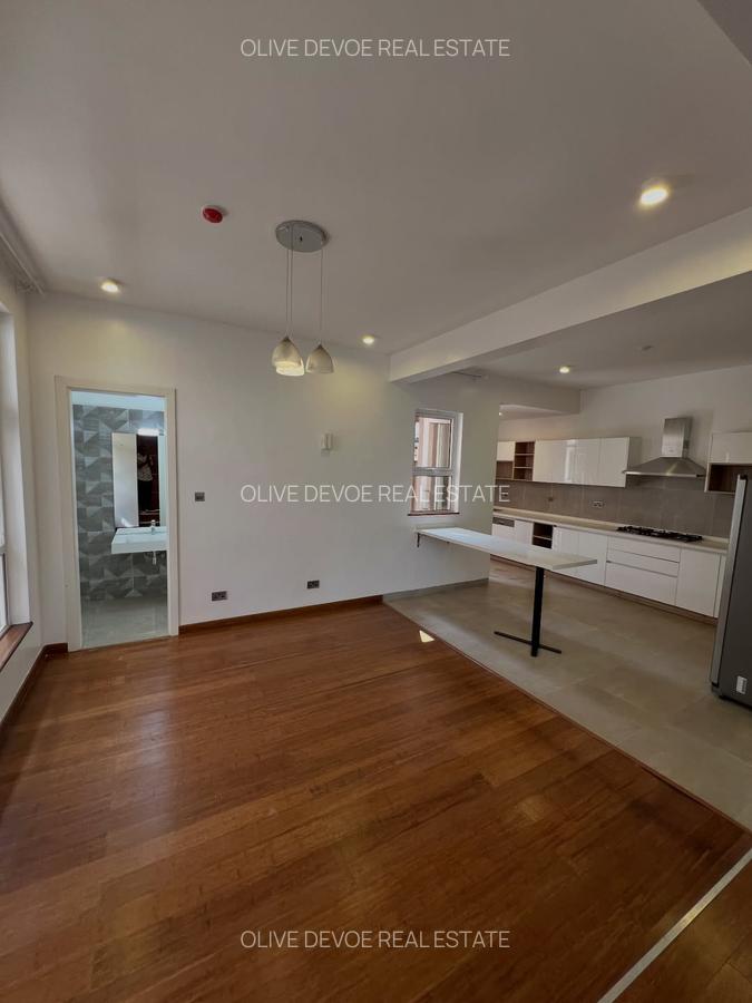 4 Bed Townhouse with En Suite in Lavington - 4