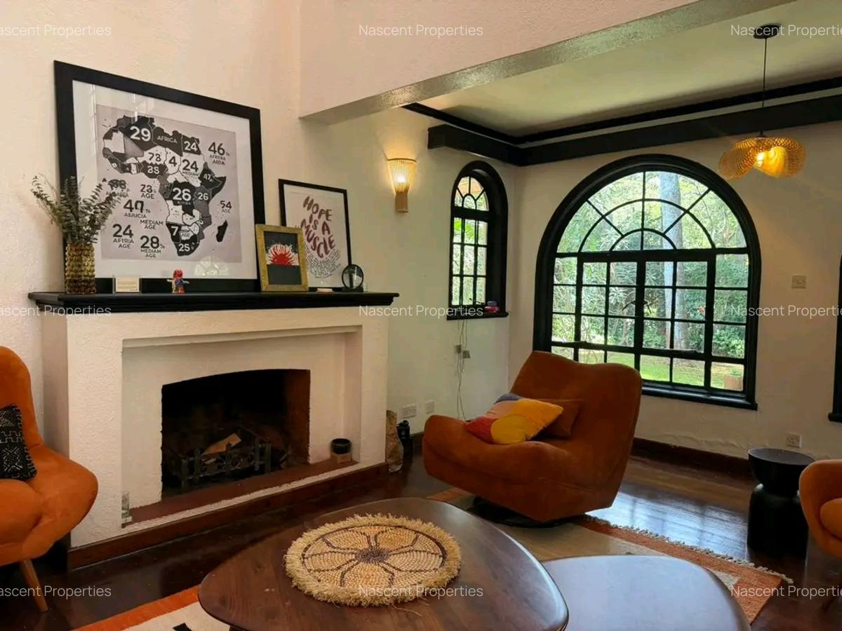 5 Bed Townhouse with En Suite in Riverside - 6