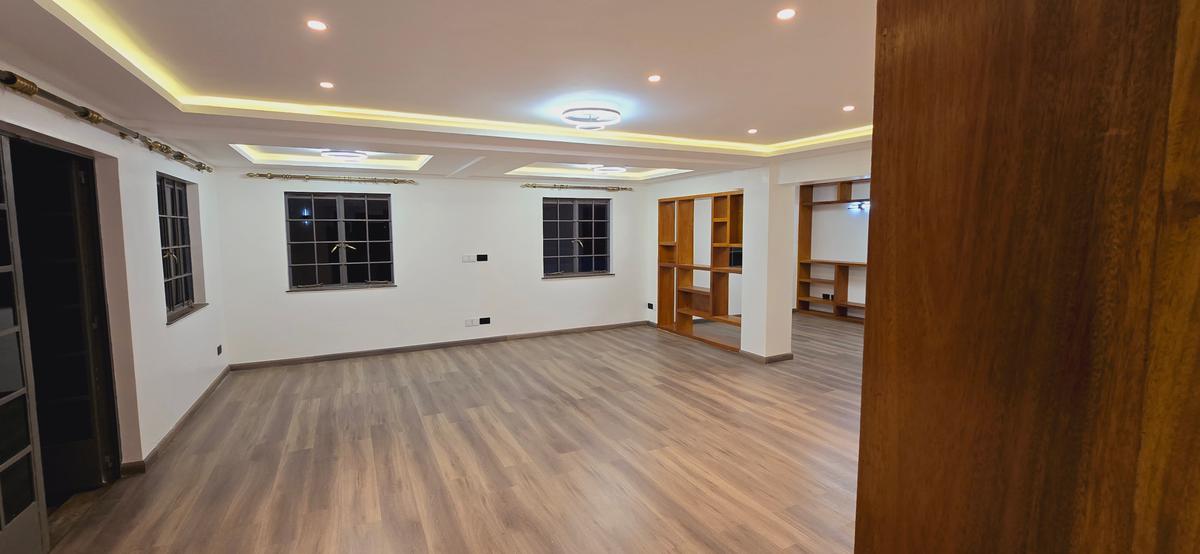 4 Bed Townhouse with En Suite at Othaya Road - 9