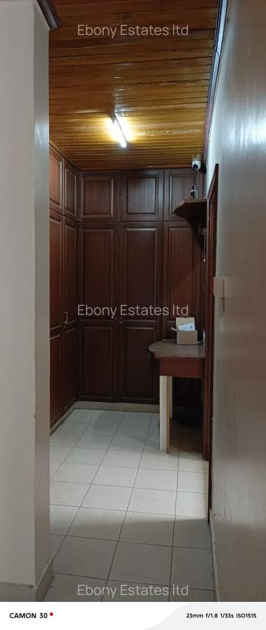 5 Bed Villa with En Suite in Lavington - 7