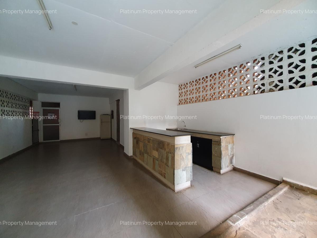 4 Bed Apartment with En Suite in General Mathenge - 20