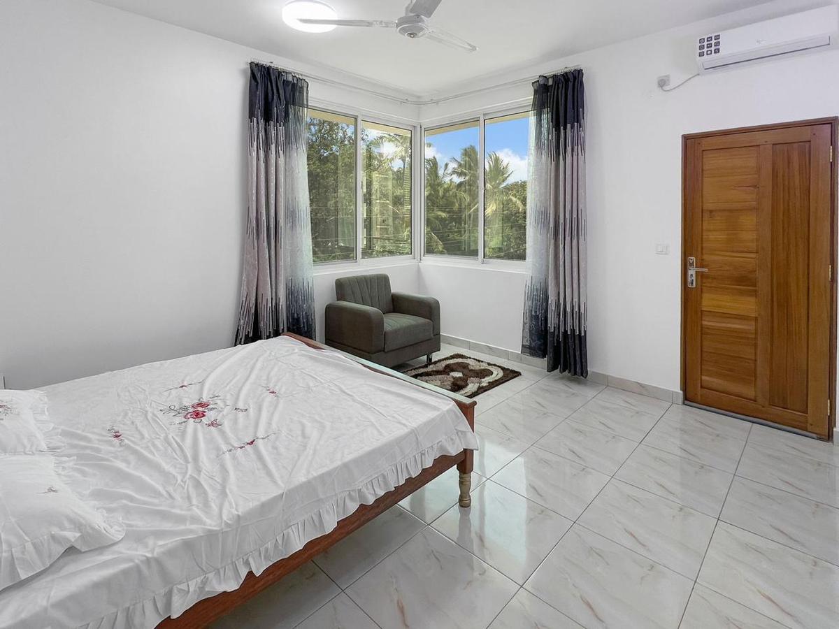 2 Bed Apartment with En Suite at Malindi Cbd - 6