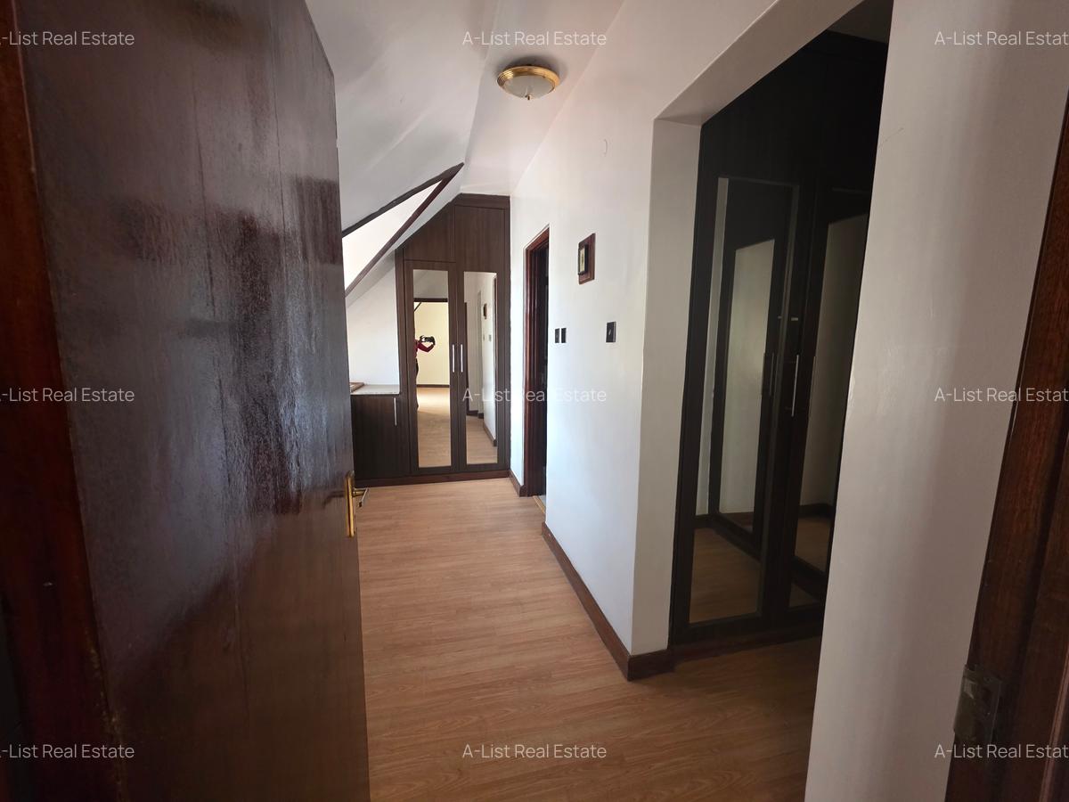 4 Bed Apartment with En Suite at Lavington - 7